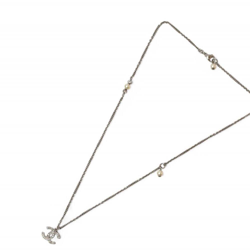 CHANEL Authentic Silver Pearl Logo Necklace - Picture 6 of 10